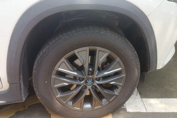 Used BYD Song New Energy 2019 Song DM 1.5TID Smart Connect Dynamic Model Exterior 1