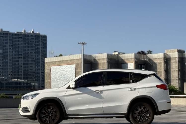 Used BYD Song New Energy 2019 Song DM 1.5TID Smart Connect Dynamic Model Exterior 6