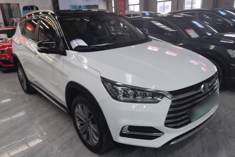 Used BYD Song New Energy 2019 Song DM 1.5TID Smart Connect Sharp Edition Front Right 45 Deg