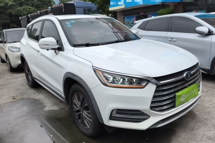 Used BYD Song New Energy 2019 Song DM 1.5TID Smart Connect Dynamic Model Front Right 45 Deg