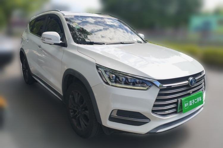Used BYD Song New Energy 2019 Song DM 1.5TID Smart Connect Premium Model Front Right 45 Deg