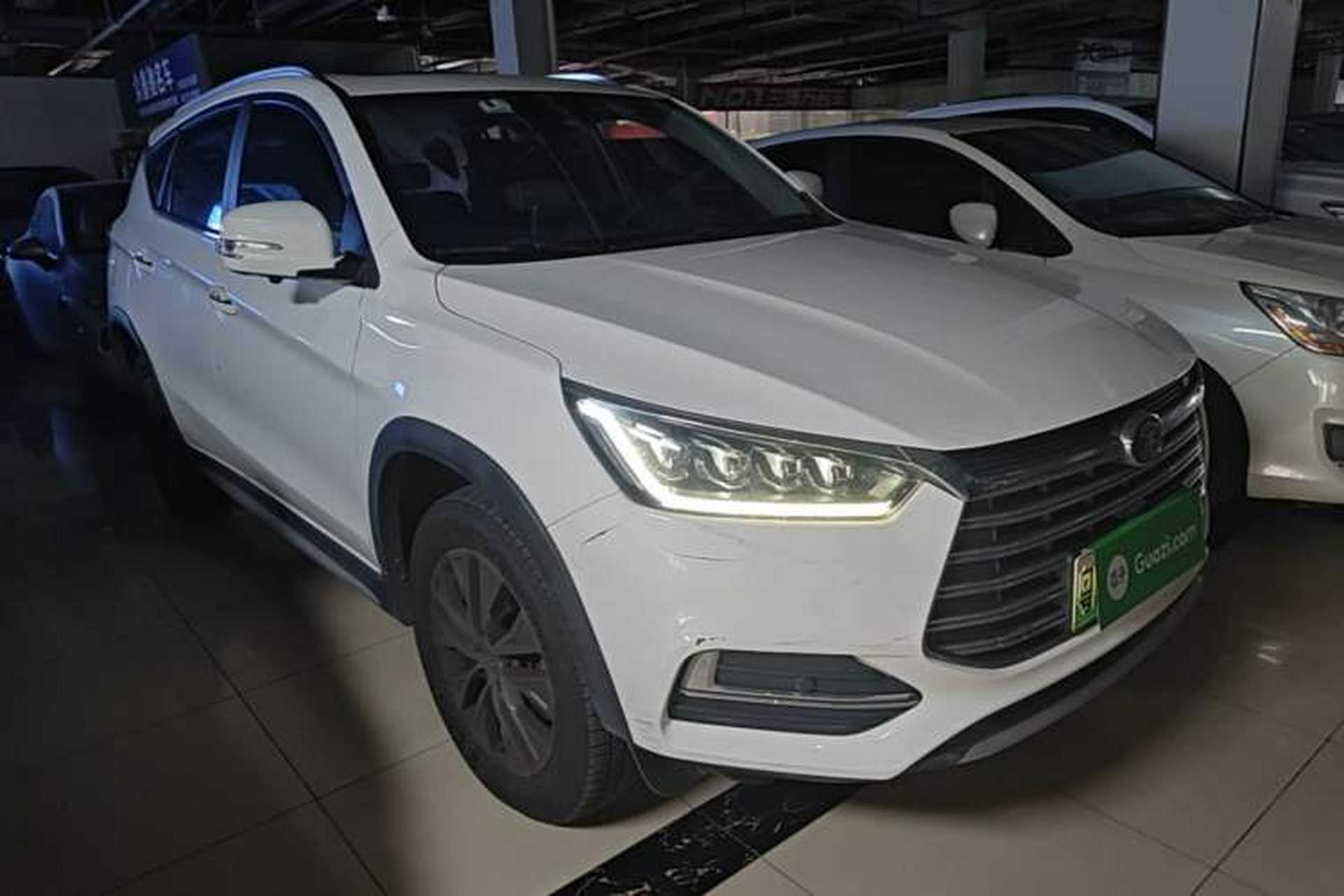 Used BYD Song New Energy 2019 Song DM 1.5TID Smart Connect Premium Model Front Right 45 Deg