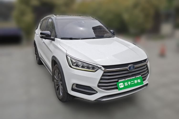 Used BYD Song New Energy 2019 Song DM 1.5TID Smart Connect Sharp Edition Front Right 45 Deg