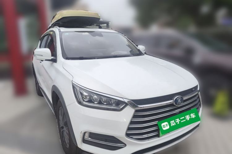 Used BYD Song New Energy 2019 Song DM 1.5TID Smart Connect Dynamic Model Front Right 45 Deg