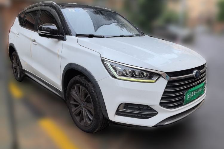 Used BYD Song New Energy 2019 Song DM 1.5TID Smart Connect Sharp Edition Front Right 45 Deg