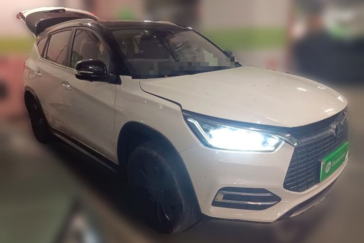 Used BYD Song New Energy 2019 Song EV500 Smart Connect Luxe Model Front Right 45 Deg