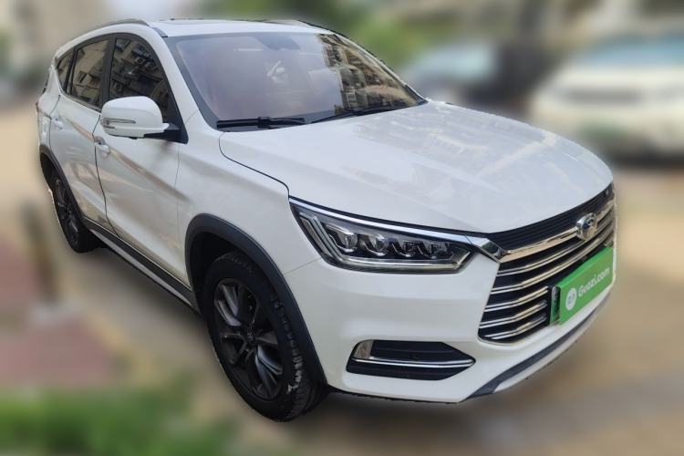 Used BYD Song New Energy 2019 Song DM 1.5TID Smart Connect Premium Model Front Right 45 Deg