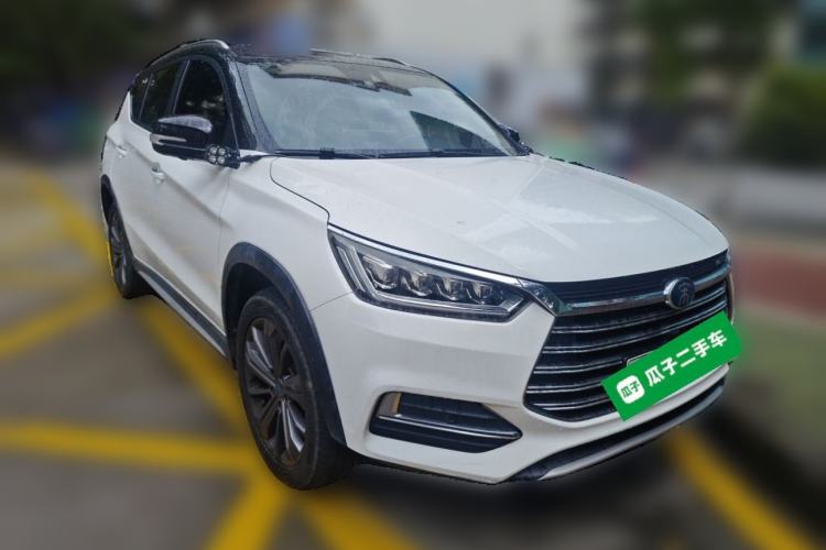 Used BYD Song New Energy 2019 Song DM 1.5TID Smart Connect Sharp Edition Front Right 45 Deg