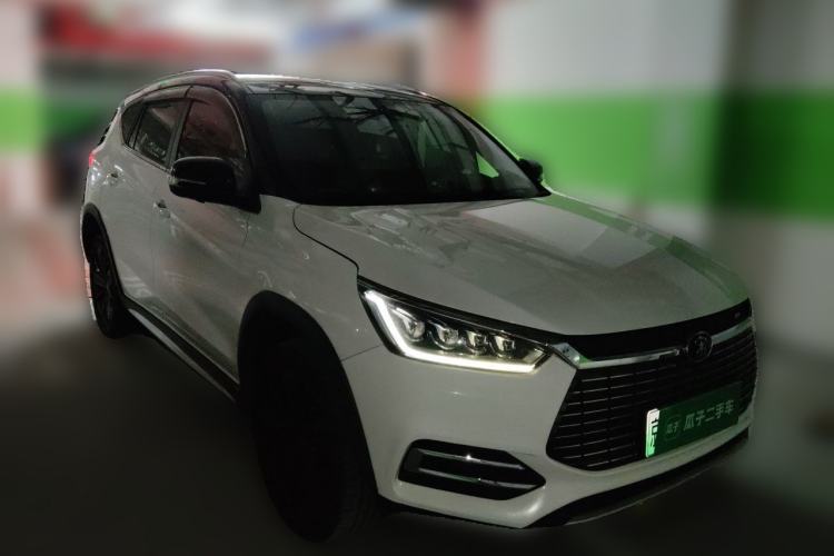 Used BYD Song New Energy 2019 Song EV500 Smart Connect Luxe Model Front Right 45 Deg