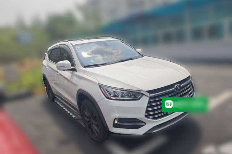 Used BYD Song New Energy 2019 Song DM 1.5TID Smart Connect Premium Model Front Right 45 Deg