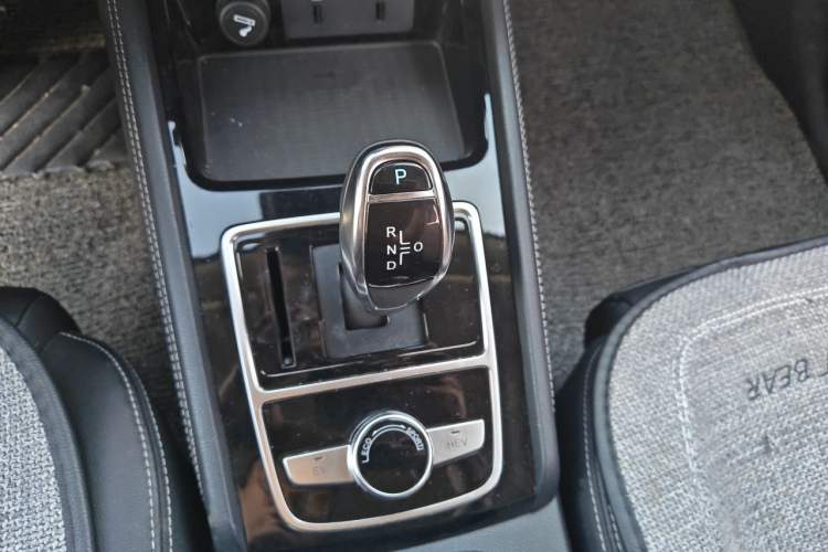 Used BYD Song New Energy 2019 Song DM 1.5TID Smart Connect Premium Model Gear Lever