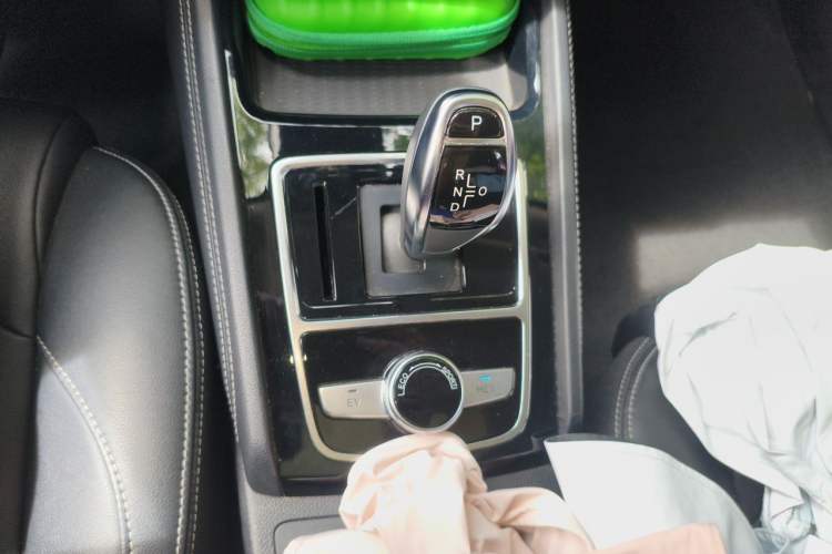 Used BYD Song New Energy 2019 Song DM 1.5TID Smart Connect Premium Model Gear Lever