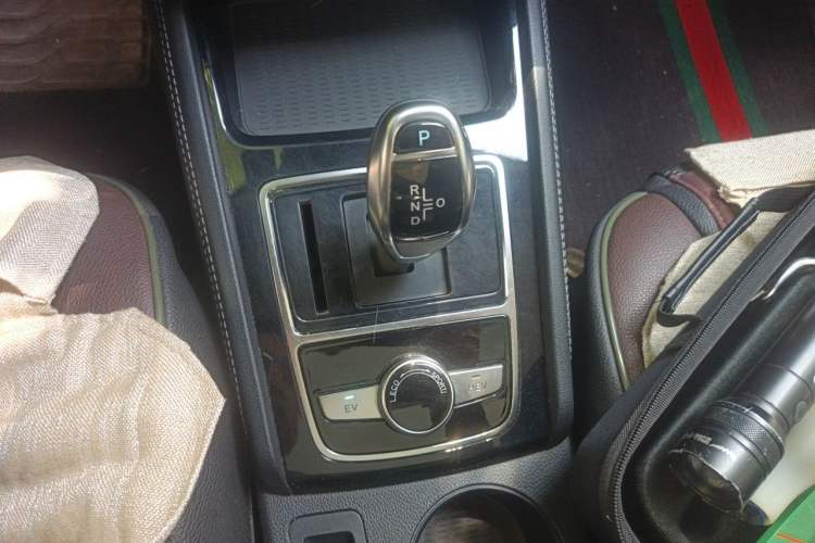 Used BYD Song New Energy 2019 Song DM 1.5TID Smart Connect Dynamic Model Gear Lever