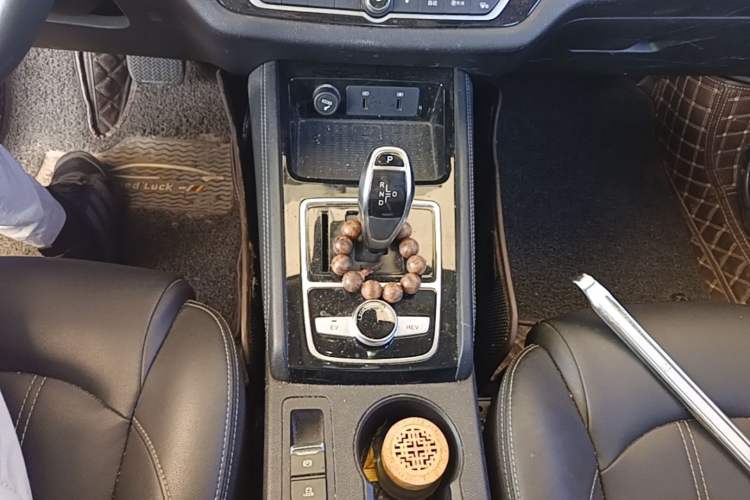 Used BYD Song New Energy 2019 Song DM 1.5TID Smart Connect Premium Model Gear Lever