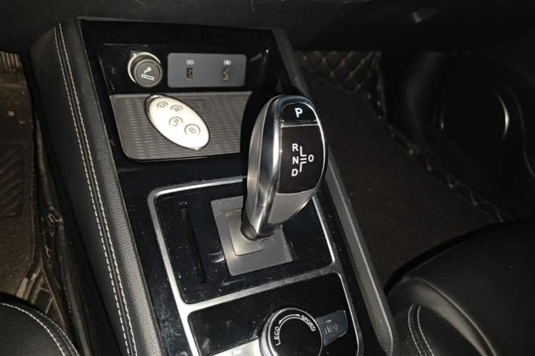 Used BYD Song New Energy 2019 Song DM 1.5TID Smart Connect Premium Model Gear Lever