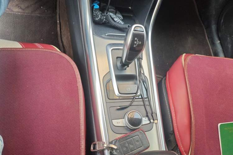 Used BYD Song New Energy 2019 Song DM 1.5TID Smart Connect Dynamic Model Gear Lever