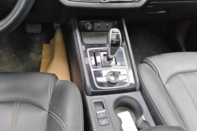 Used BYD Song New Energy 2019 Song DM 1.5TID Smart Connect Dynamic Model Gear Lever