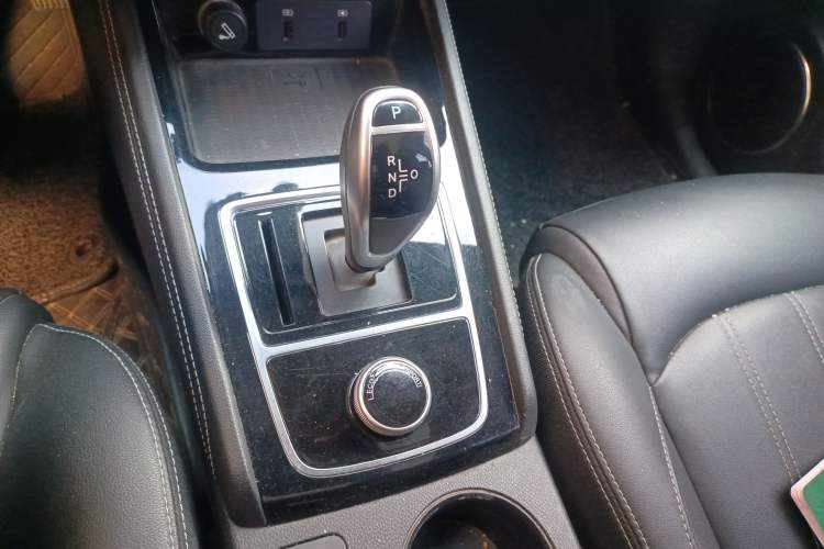 Used BYD Song New Energy 2019 Song EV500 Smart Connect Elite Model Gear Lever