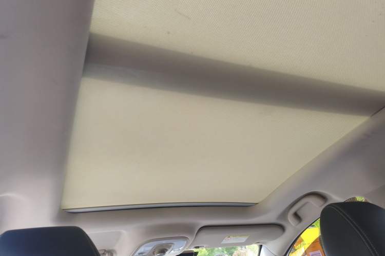 Used BYD Song New Energy 2019 Song DM 1.5TID Smart Connect Premium Model Headliner