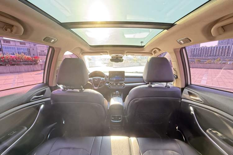 Used BYD Song New Energy 2019 Song DM 1.5TID Smart Connect Dynamic Model Headliner