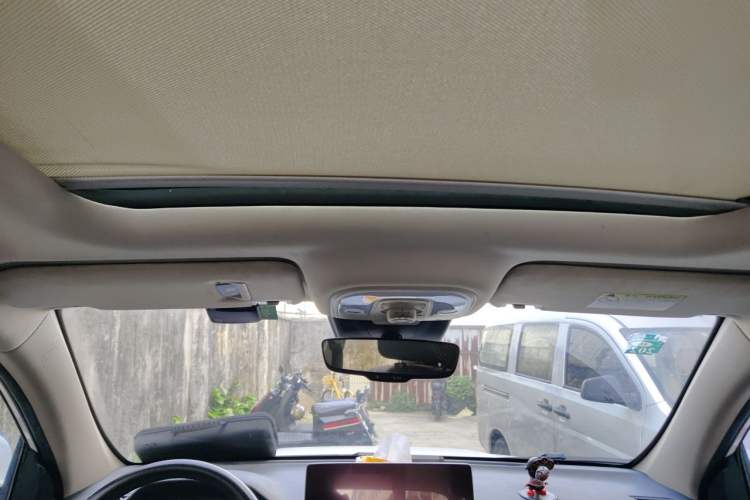 Used BYD Song New Energy 2019 Song DM 1.5TID Smart Connect Dynamic Model Headliner