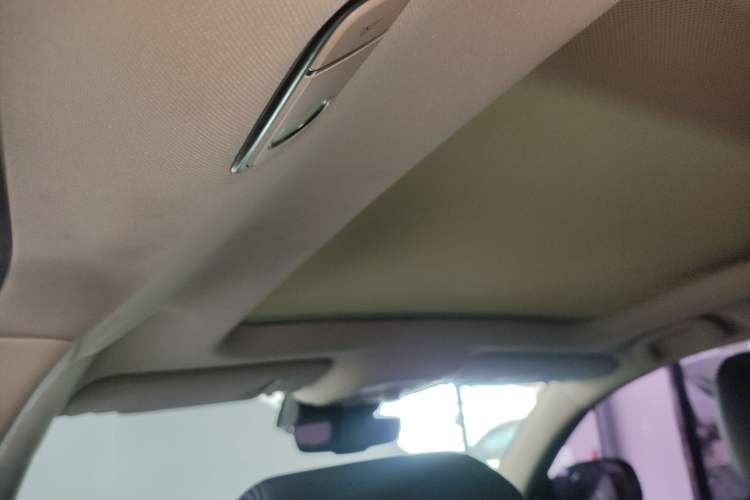 Used BYD Song New Energy 2019 Song DM 1.5TID Smart Connect Sharp Edition Headliner