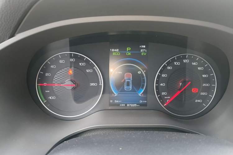 Used BYD Song New Energy 2019 Song DM 1.5TID Smart Connect Premium Model Instrument Cluster
