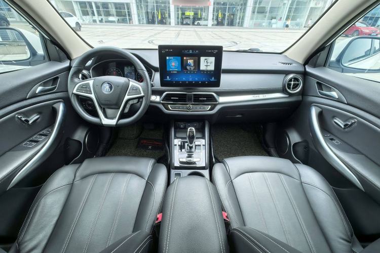 Used BYD Song New Energy 2019 Song DM 1.5TID Smart Connect Dynamic Model Interior 1