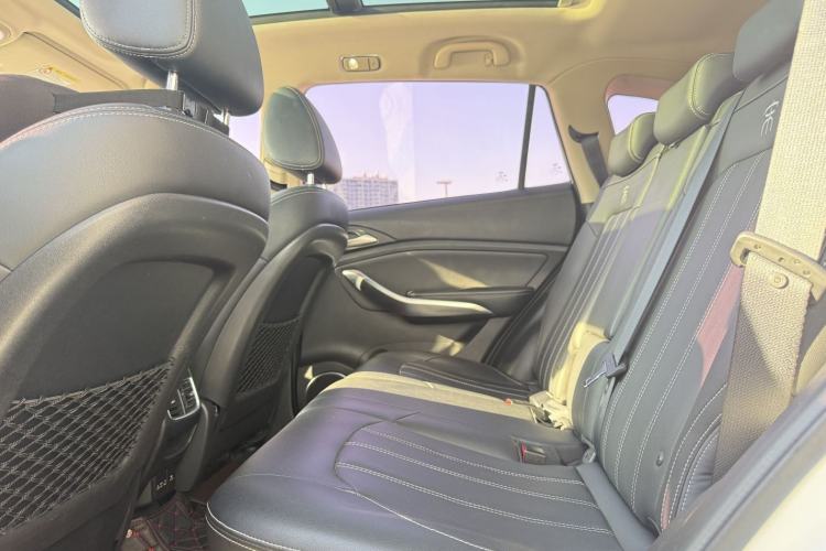 Used BYD Song New Energy 2019 Song DM 1.5TID Smart Connect Dynamic Model Interior 1