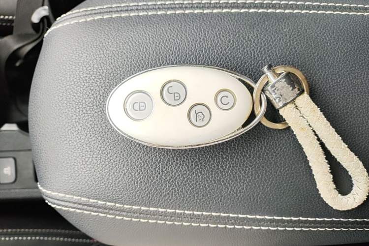 Used BYD Song New Energy 2019 Song DM 1.5TID Smart Connect Dynamic Model Interior 1