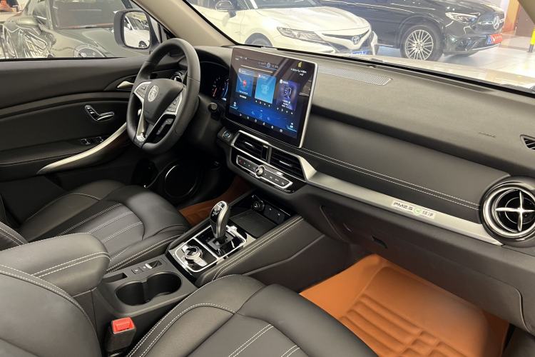 Used BYD Song New Energy 2019 Song DM 1.5TID Smart Connect Premium Model Interior 3