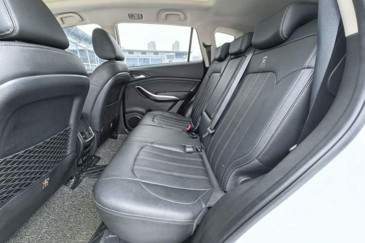 Used BYD Song New Energy 2019 Song DM 1.5TID Smart Connect Dynamic Model Interior 3