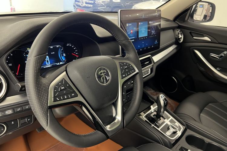 Used BYD Song New Energy 2019 Song DM 1.5TID Smart Connect Premium Model Interior 5