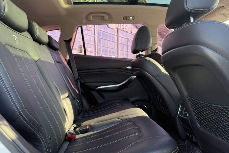 Used BYD Song New Energy 2019 Song DM 1.5TID Smart Connect Dynamic Model Interior 5