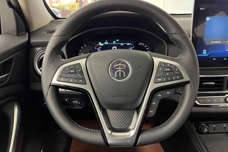 Used BYD Song New Energy 2019 Song DM 1.5TID Smart Connect Premium Model Interior 6