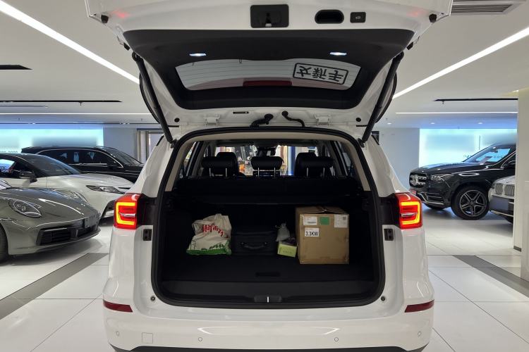 Used BYD Song New Energy 2019 Song DM 1.5TID Smart Connect Premium Model Interior 7