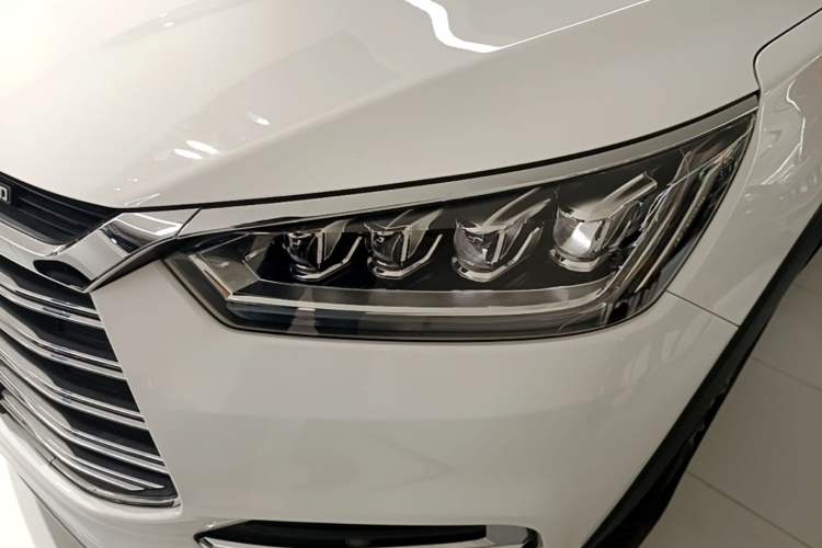 Used BYD Song New Energy 2019 Song DM 1.5TID Smart Connect Premium Model Left Front Headlight