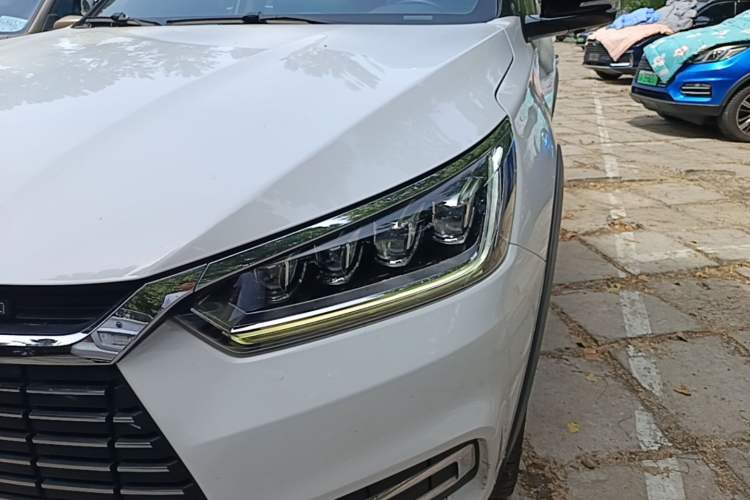 Used BYD Song New Energy 2019 Song EV500 Smart Connect Luxe Model Left Front Headlight