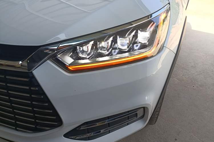 Used BYD Song New Energy 2019 Song EV500 Smart Connect Luxe Model Left Front Headlight