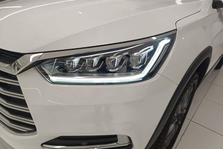 Used BYD Song New Energy 2019 Song DM 1.5TID Smart Connect Premium Model Left Front Headlight