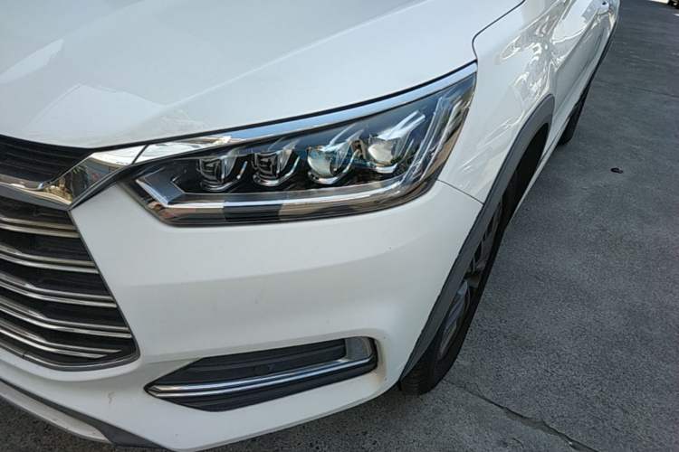 Used BYD Song New Energy 2019 Song DM 1.5TID Smart Connect Dynamic Model Left Front Headlight