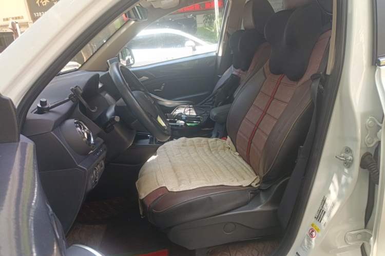 Used BYD Song New Energy 2019 Song DM 1.5TID Smart Connect Dynamic Model Left Front Seat