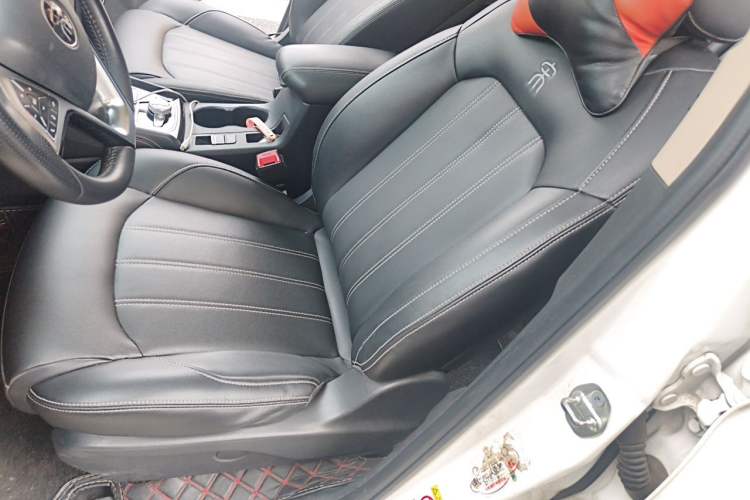 Used BYD Song New Energy 2019 Song DM 1.5TID Smart Connect Dynamic Model Left Front Seat