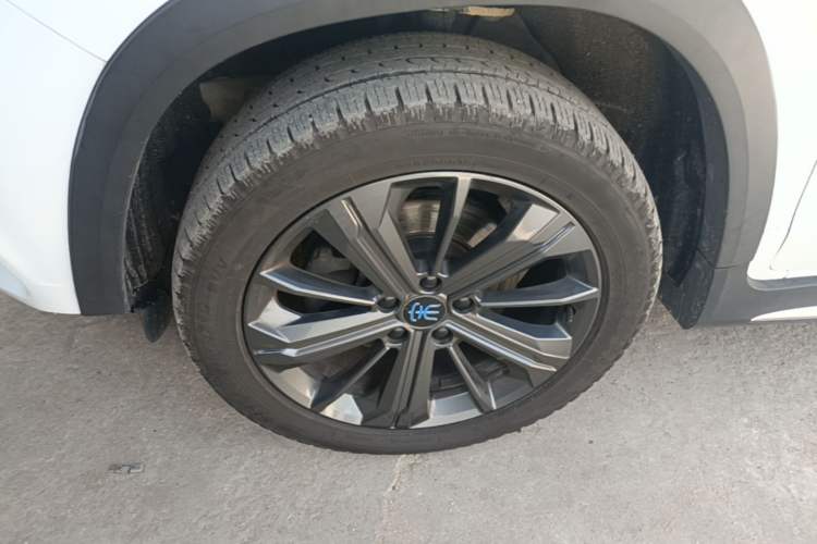 Used BYD Song New Energy 2019 Song EV500 Smart Connect Luxe Model Left Front Wheel Hub