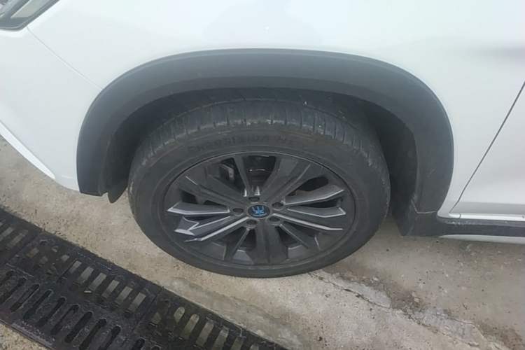 Used BYD Song New Energy 2019 Song EV500 Smart Connect Luxe Model Left Front Wheel Hub