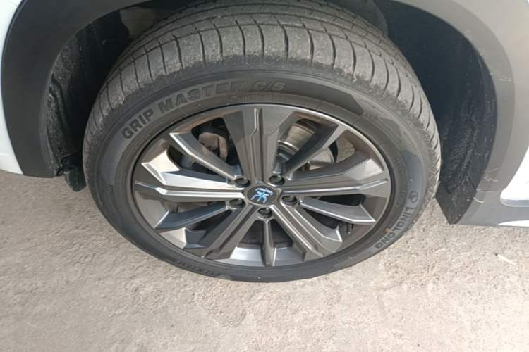 Used BYD Song New Energy 2019 Song EV500 Smart Connect Luxe Model Left Front Wheel Hub