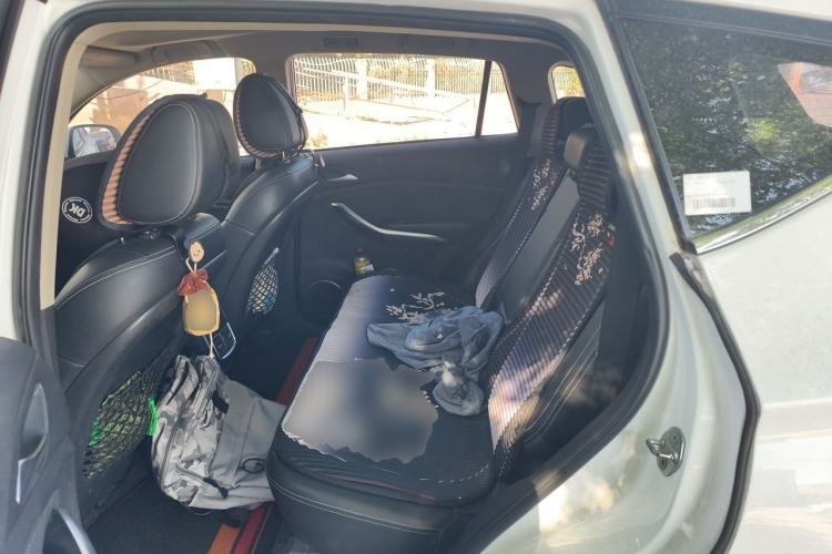Used BYD Song New Energy 2019 Song DM 1.5TID Smart Connect Dynamic Model Left Rear Seat