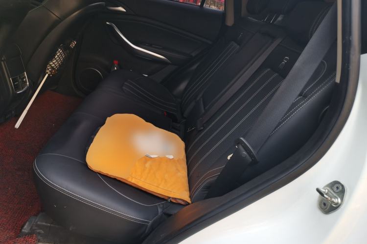 Used BYD Song New Energy 2019 Song DM 1.5TID Smart Connect Sharp Edition Left Rear Seat