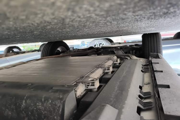 Used BYD Song New Energy 2019 Song DM 1.5TID Smart Connect Dynamic Model Left Side Sill