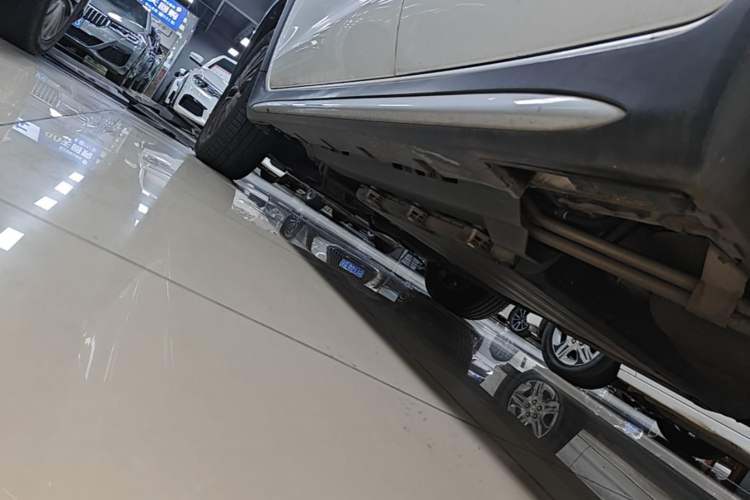 Used BYD Song New Energy 2019 Song DM 1.5TID Smart Connect Premium Model Left Side Sill